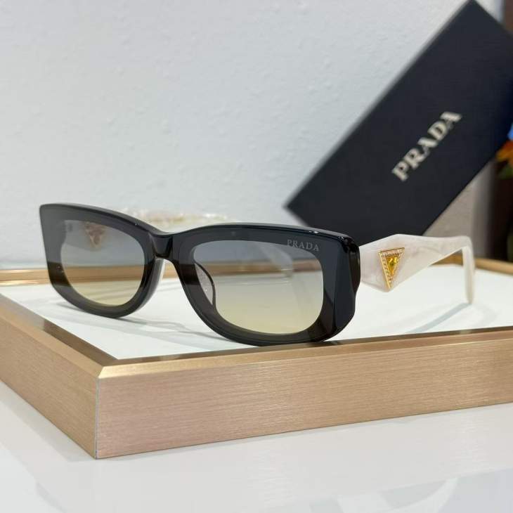 Picture of Prada Sunglasses _SKUfw76146134fw